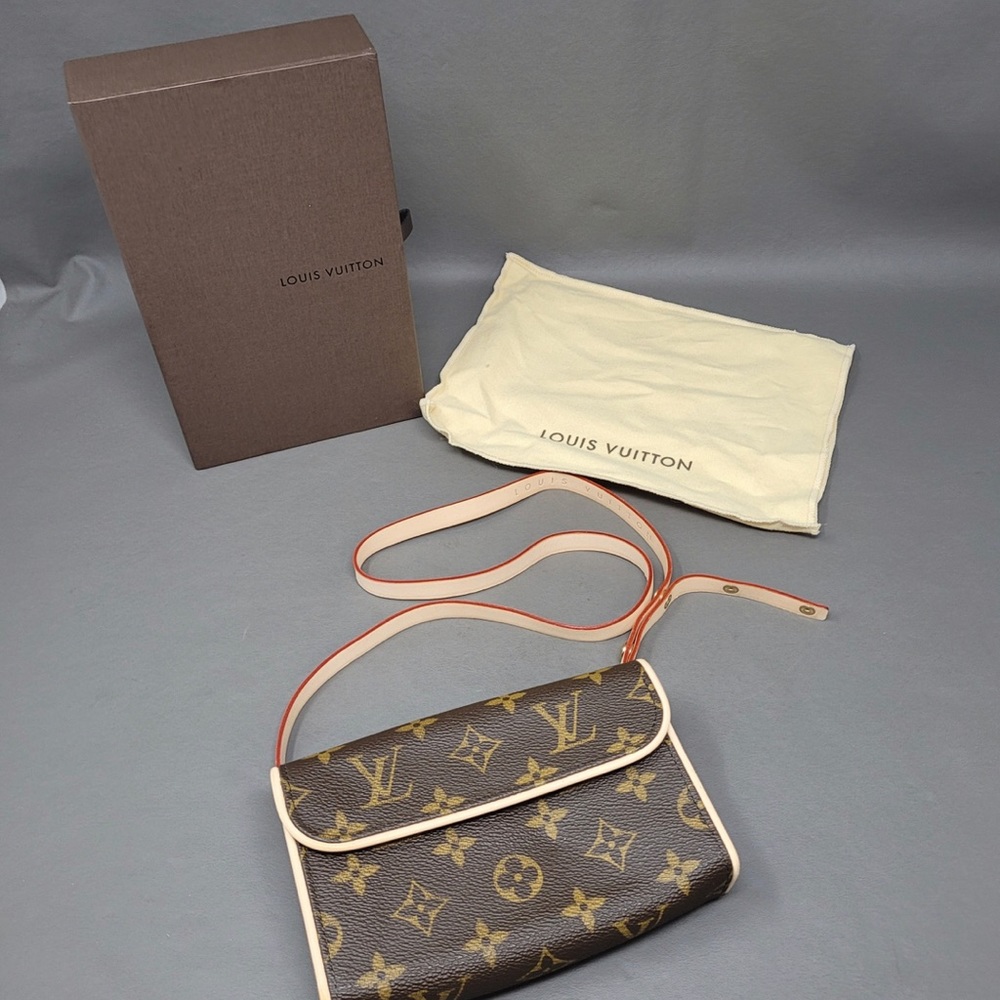 NWT 💯 authentic LV pochette florentine